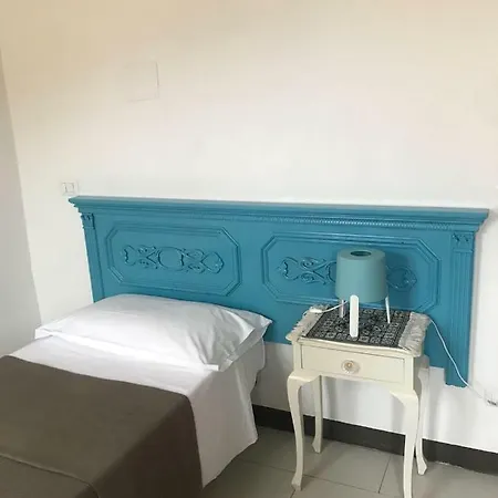Mavi's Bedrooms Guest house